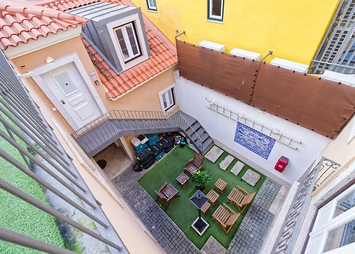 Апартаменти Loft In The Center Лісабон