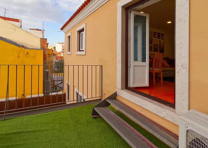 Loft In The Center Апартаменти Лісабон